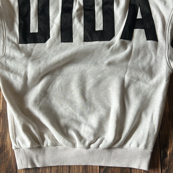Adidas Gray Crop Sleeve Sweatshirt with Black Logo on Upper Back CS - Picture 9 of 9